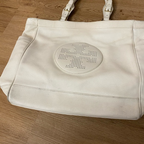 Tory Burch Handbags - Tory Burch Tote Bag White with Logo!